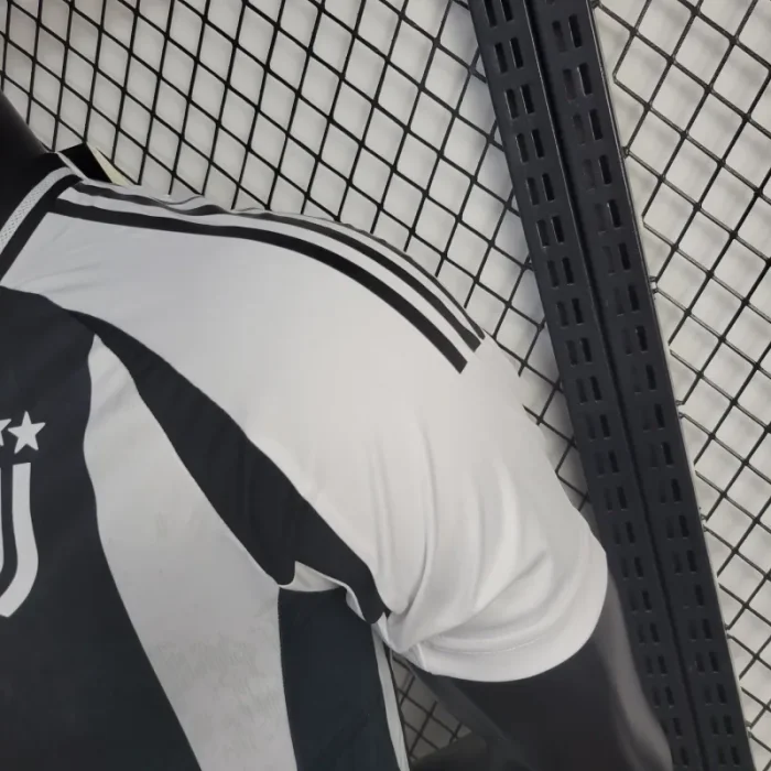 Player Juventus Home Jersey 24/25 Football Kit